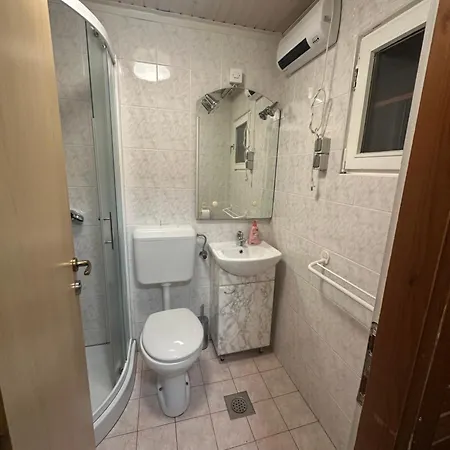 Apartma Leon 1